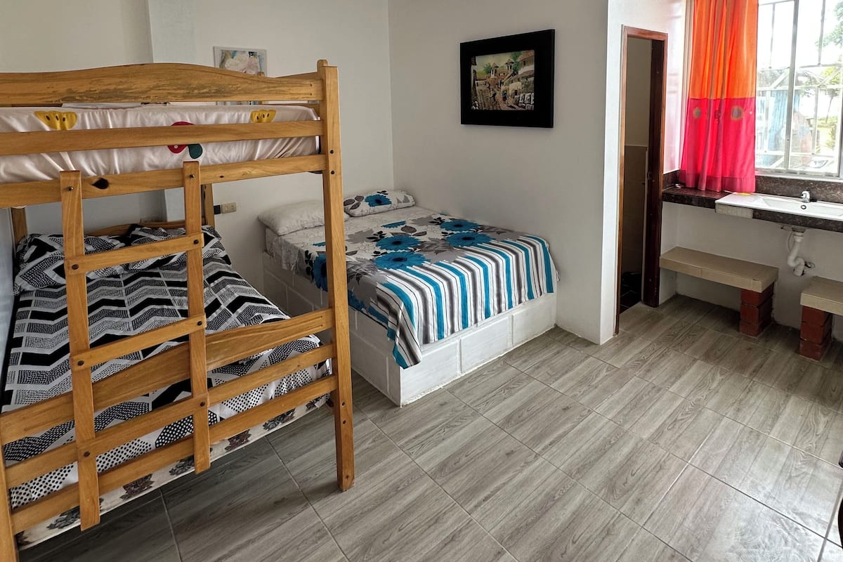 Superior Quadruple Room, Beach View