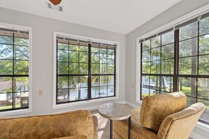 Interior - Pet-Friendly Lakefront Retreat - Dock, Kayaks & Fire Pit (Eatonton)