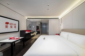 Basic Double Room Single Use, City View | Desk, laptop workspace, blackout curtains, iron/ironing board - Neolab Hotel (Guangzhou)