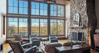 Emerald Overlooking Center Hill Lake