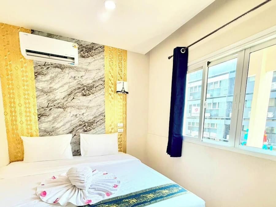 Deluxe Room | Free WiFi, bed sheets