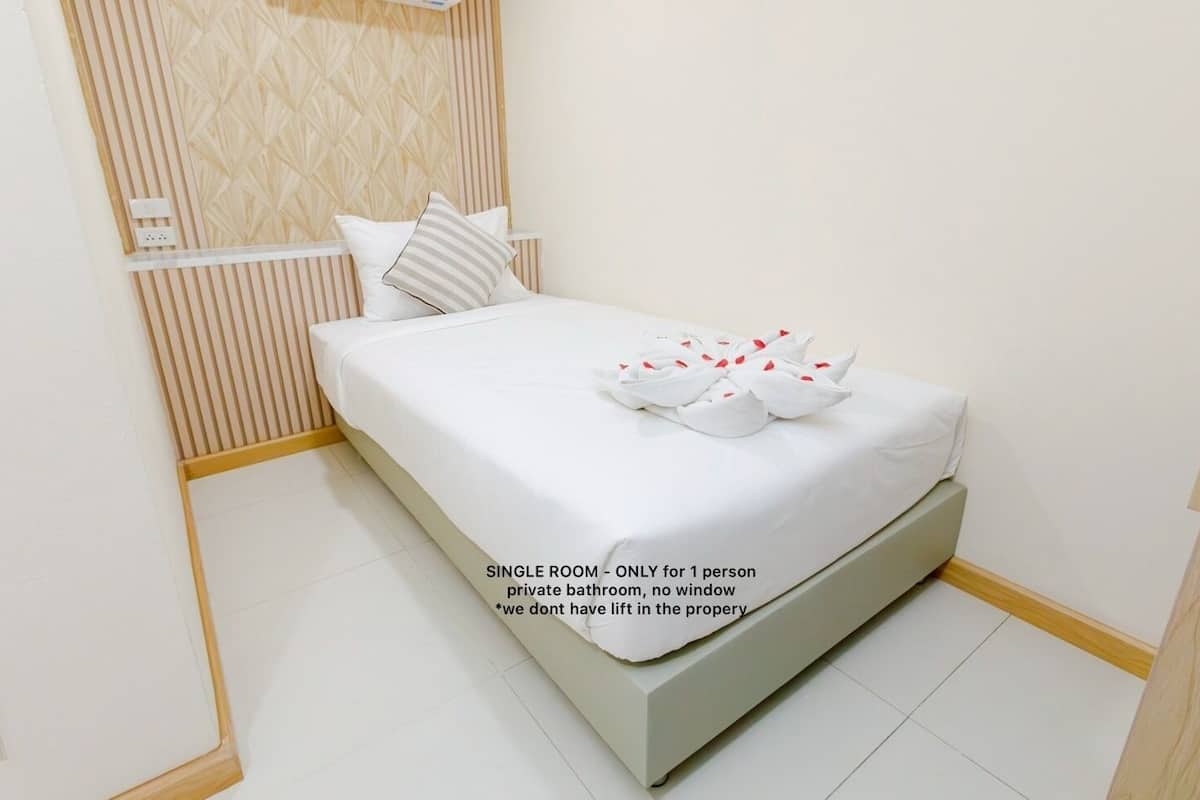 Single Room | Free WiFi, bed sheets