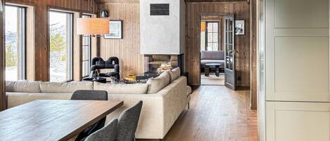 TV connectée, cheminée