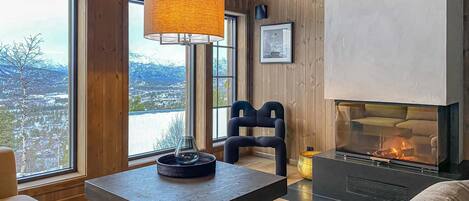 TV connectée, cheminée