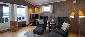 Nice home in Rauland with WiFi
