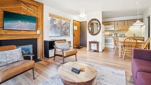 Smart TV, chimenea