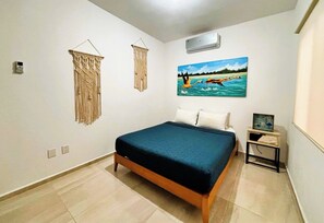 3 bedrooms, iron/ironing board, WiFi, bed sheets - House in Ciudad Mayakoba : 7 guests : Playa del Carmen : Shared swimming pool (playa del carmen)