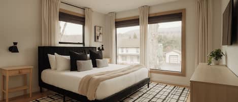 7 habitaciones, escritorio y tabla de planchar con plancha