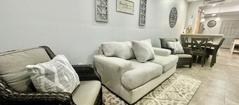 2 Bedroom / 1 bath/ Kitchenette Country Living