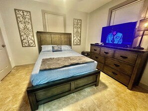 2 bedrooms, iron/ironing board, WiFi, bed sheets