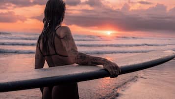 Surfing/boogie boarding