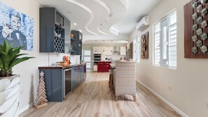 Interior - Private Paradise: Pool, Heated Jacuzzi, Outdoor Kitchen, AC, Sport Court & Solar (Guerrero)