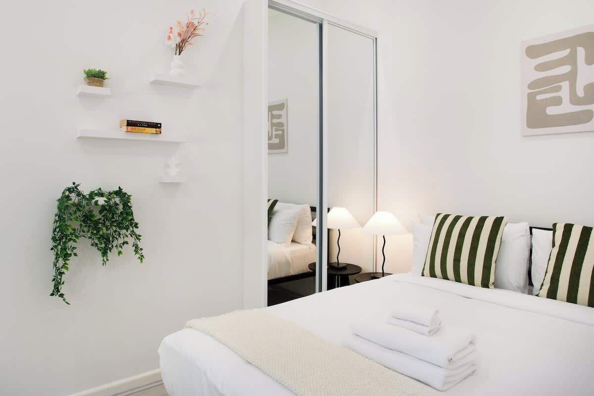 3 chambres, fer et planche à repasser, lit parapluie, Wi-Fi gratuit