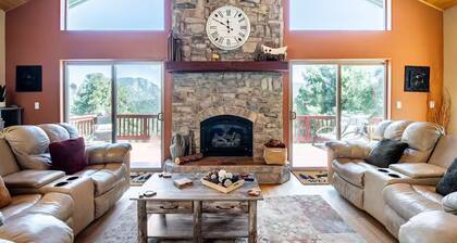 Pine Mountain Club Cozy Alpine Cabin Hideaway with Game Room