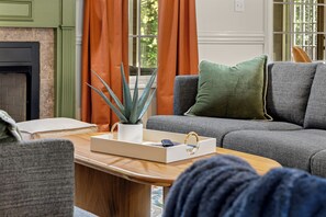 Smart TV, fireplace, video games - Rally Point Inn: private family getaway with pool, gym, hot tub, arcade (Clarksville)