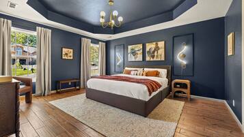 5 bedrooms, iron/ironing board, travel cot, free WiFi