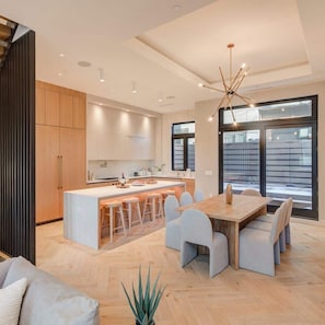 Dining - Lux 5-Story Rittenhouse Home: Elevator & Roof Deck (Philadelphia)