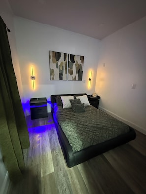 Acceso a internet y ropa de cama