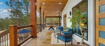 Brand New Luxury Broken Bow Cabin - Pool, Pickleball, Sauna, Mini Golf