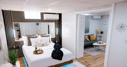 -Queen+Sofa Bed-“Modern/Cozy/Lovely” Casita CoNeJo