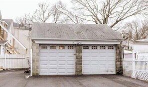 Unclassified image, 2 of 78, button - -Queen+Sofa Bed-“Modern/Cozy/Lovely” Casita CoNeJo (Providence)