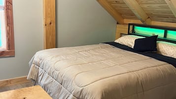2 bedrooms, in-room safe, free WiFi, bed sheets