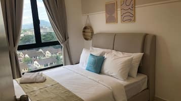 Iron/ironing board, free WiFi