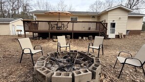 Terrace/patio - Rustic Comfort Near Woods and Water (Necedah)