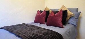 Room - London Luxe Nest Your Perfect Short Stay (London)