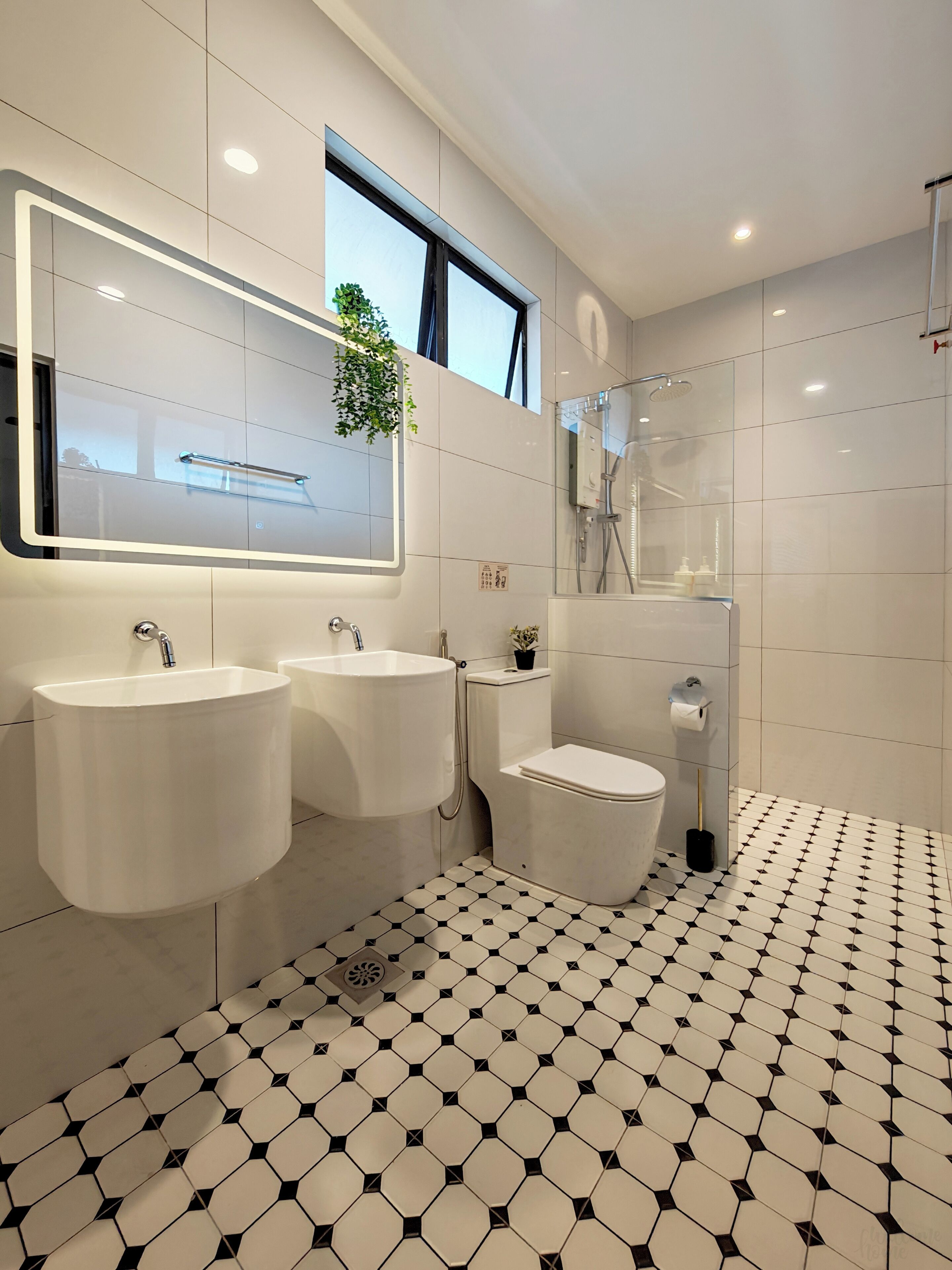 Dusche, Haartrockner, Bidet, Handtücher