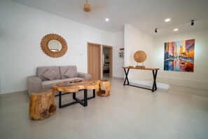 Villa, 5 Bedrooms, Private Pool | Interior - Danka Luxury Villa (Batam)