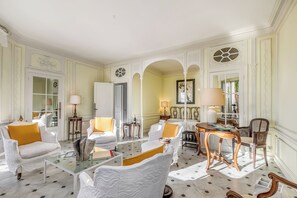 Interior - Les Rives d'Or, Menton, France (Menton)