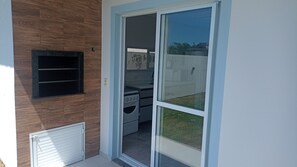 Terrace/patio - House in a gated community in Cachoeira do Bom Jesus (Florianópolis)