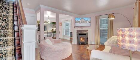 スマートテレビ、暖炉