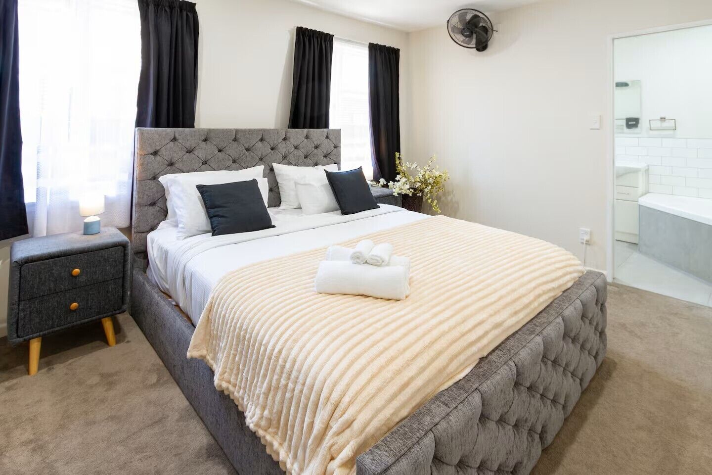 Iron/ironing board, WiFi, bed sheets