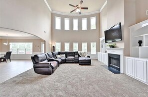 TV, fireplace - Private Executive Estate Minutes from Airport & Mercedes-Benz Stadium (Atlanta)