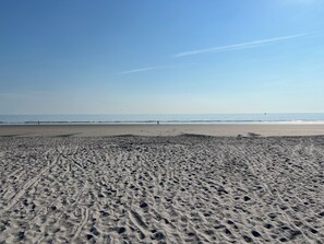Beach - Charming 3-bedroom house in Hull perfect for relaxing at the beach! (Hull)