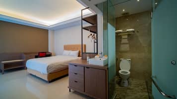 Rumah, 4 kamar tidur | Brankas, meja kerja, dan Wi-Fi gratis