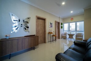 บ้านพัก, 4 ห้องนอน | ล็อบบี้
