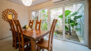 Unclassified image, 3 of 35, button - Danka Taman Golf Residence (Batam)