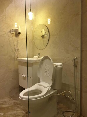 Bathroom - Danka Taman Golf Residence (Batam)