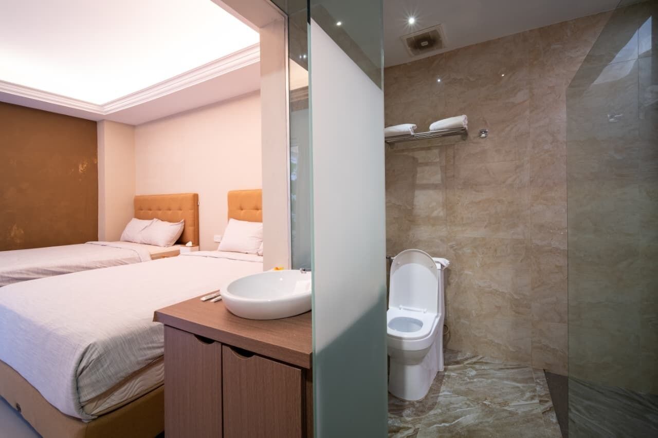 House, 4 Bedrooms | Bathroom