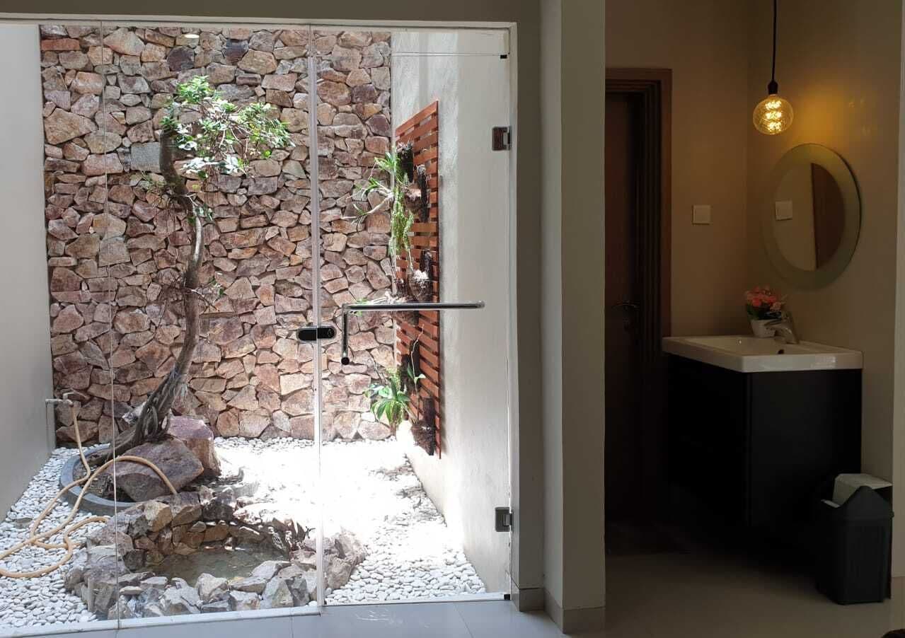 Dúplex, 4 habitaciones, vistas a la ciudad | Baño | Artículos de higiene personal gratuitos, toallas, jabón y champú