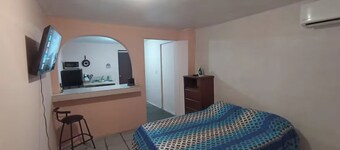 Detached Mini Apartment between Estadio/Fundidora airport