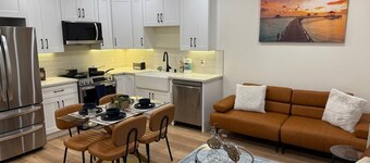 3-bedroom house in adorable Escondido with cool AC breeze