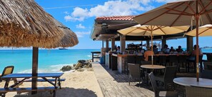 Outdoor dining - Deluxe Studio Plus at Simpson Bay Resort - Sleeps 4 - High Season (Simpson Bay)