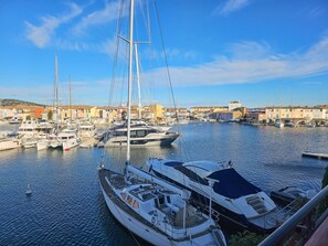 Marina - Luxury renovated house for 6 people, air-conditioned, with Wi-Fi and elevator (PORT GRIMAUD)