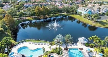 Apartment 6 miles from Disney ! Resort style