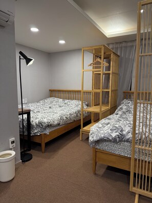 Deluxe Double or Twin Room, 2 Queen Beds, Non Smoking, Private Bathroom - Designers Stay Busan (Busan)
