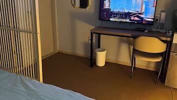 Basic Double Room, 1 Queen Bed, Non Smoking, Air conditioning | Free WiFi